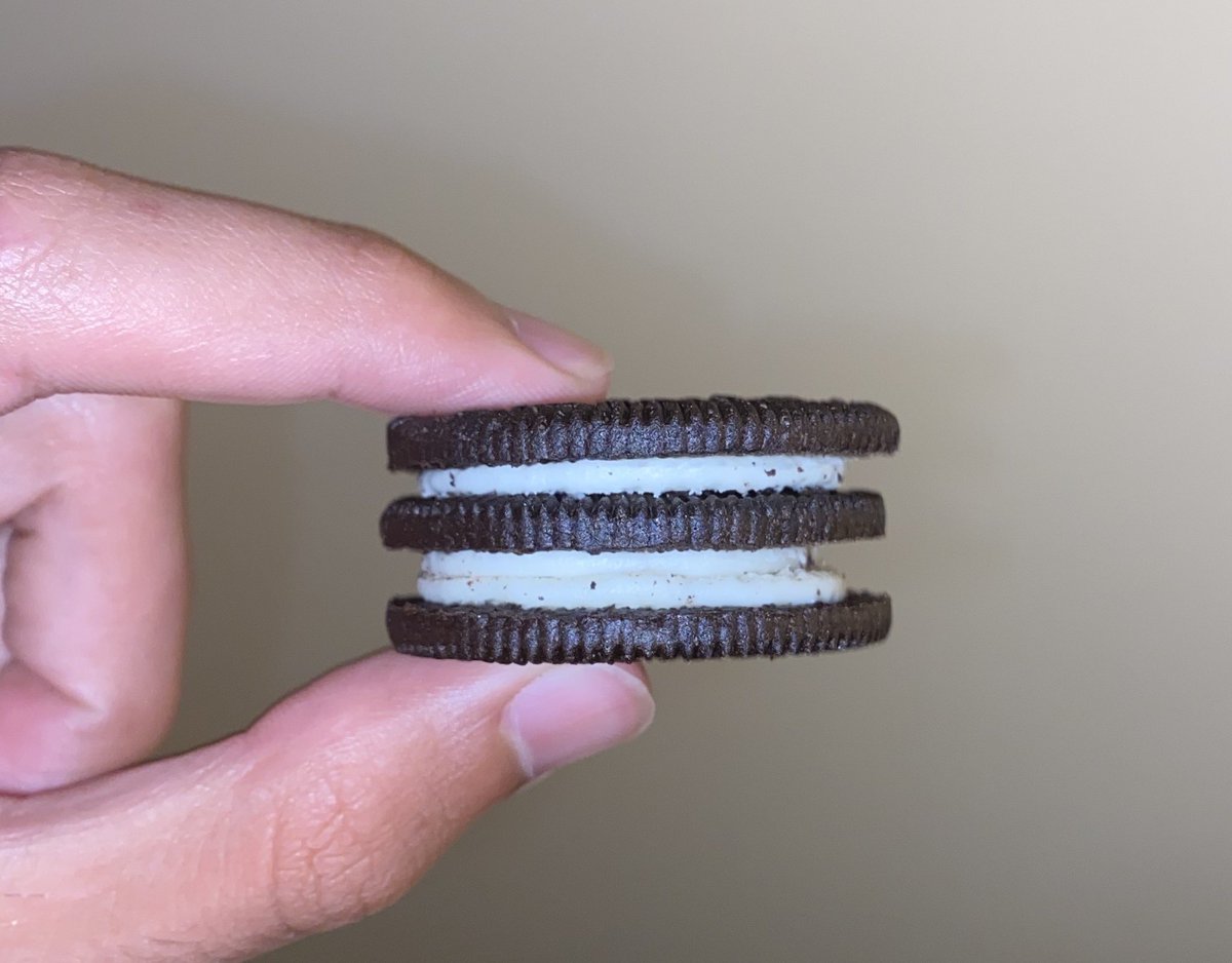 after hours of tiring labor, research, and deliberation, i’ve determined that the best oreo combination is orereoreo