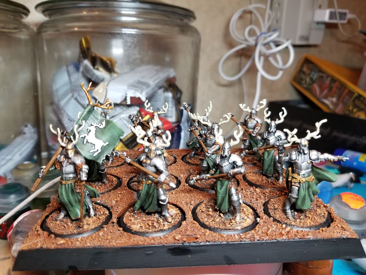 CastleRadgoski's tweet photo. Some Stag Knights for my commission. For Renly!
@CMONGames @GameOfThrones #Baratheons #tabletop #miniatures #Commission #opencommissions https://t.co/D0uD0MiCqY
