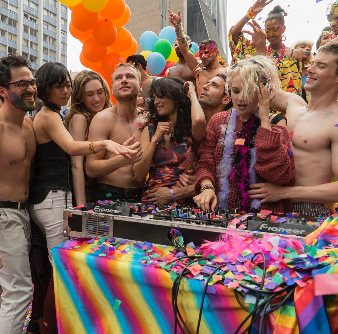 Mesandrsant's tweet photo. Saudade da minha família ❤
#sense8 #sense8forever https://t.co/YfdMYCHrt6