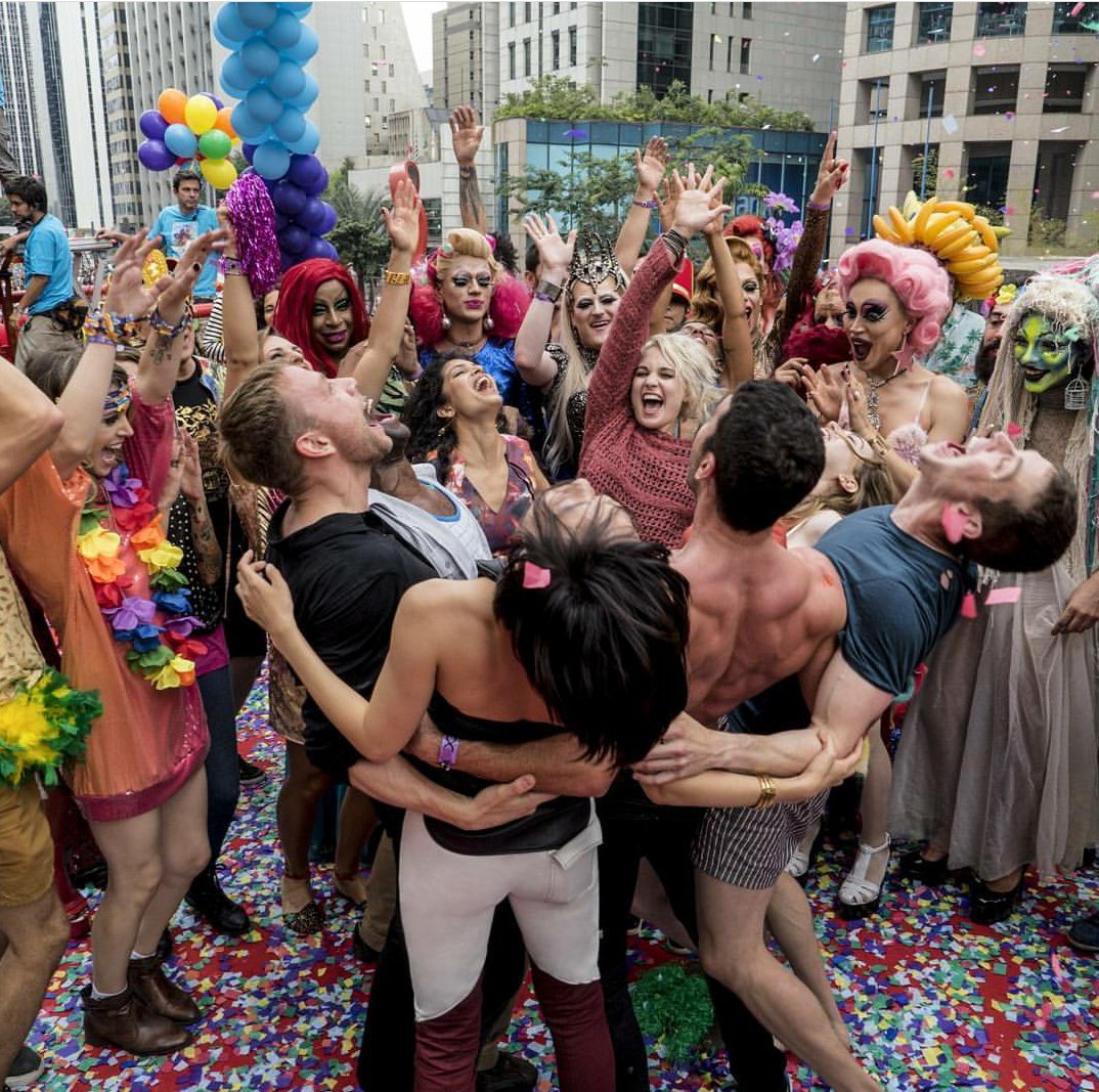 Mesandrsant's tweet photo. Saudade da minha família ❤
#sense8 #sense8forever https://t.co/YfdMYCHrt6
