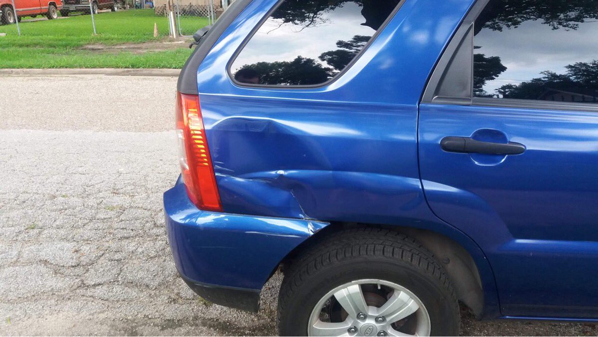 Christo74842234's tweet image. To the scum bag that dent my vehicle and left scratches. One word for you: Karma! It always comes around. Luckily I have someone who can fix it for cheap. #Bitchass