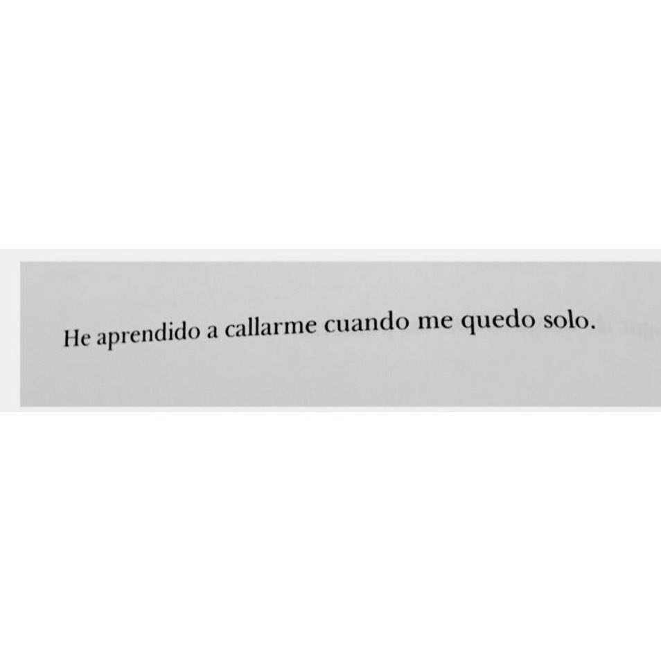 Cementedelibros's tweet photo. “He aprendido a callarme cuando me quedo solo.”
Autor: Luis García Montero
#cementeriodelibros https://t.co/GO5L066l6n