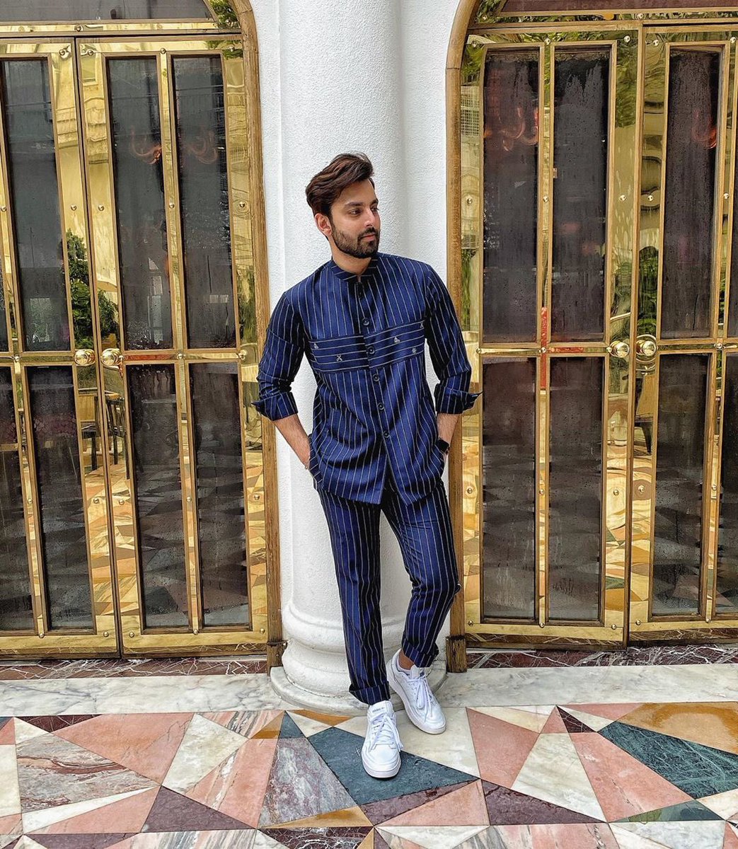 kingkohliFc's tweet photo. It's a beautiful day, and I can't stop myself from smiling 😊🌦 ❤️
.
.
Outfit by: #gargee_designers 
Styled by: #akshay_kaushal 
.
#Himanshkohli #SundayBlues #Weekendvibes #chillin #monsoon #newdelhi
PC : Instagram post by @himanshkohli https://t.co/RgfBWmjmrW