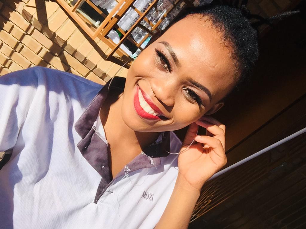 Beth_lelo's tweet photo. On a monday be happy, be glad that you where able to wake up
N
#Fixyourcrownqueen https://t.co/SpVMNi1sxE