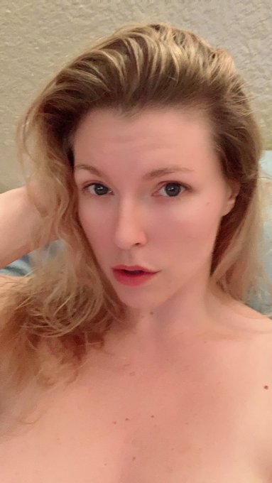 Head over to https://t.co/BQCwWL4eEd and slide into my DMs! It&rsquo;s the only place to talk to me directly<a href="/tag/brazzers"class="tags"><span>#brazzers</span></a><a href="/tag/buttslut"class="tags"><span>#buttslut</span></a><a href="/tag/brazzergirl"class="tags"><span>#brazzergirl</span></a><a href="/tag/backstagebo"class="tags"><span>#backstagebo</span></a>