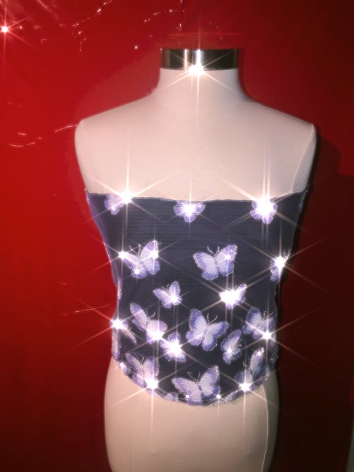 made a #butterfly #tubetop and she&rsquo;s too cute 🦋✨ https://t.co/KS53Tx97kj