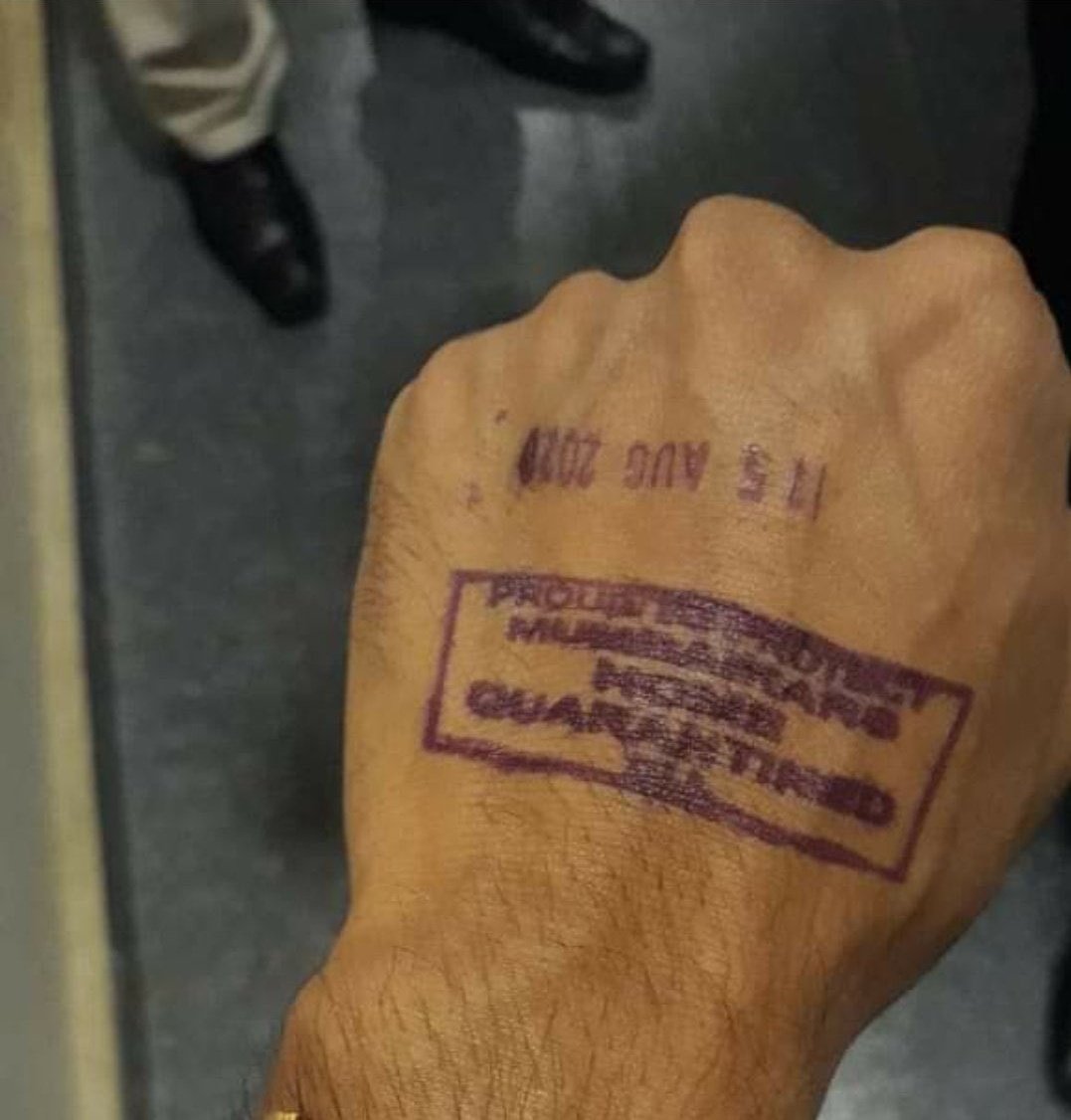 Amit2707's tweet photo. Must appreciate Maha Govt. efforts to save #BabyPenguin  But how long? You have Quarantined Bihar IPS #IPSVinayTiwari Before Him Quarantine Mumbai Police, Who Can't even Handle Files Of Disha. 
This melodrama won't help you !!!
You're already EXPOSED.
#SushantMysteryDeepens https://t.co/gd3tpYqhwq