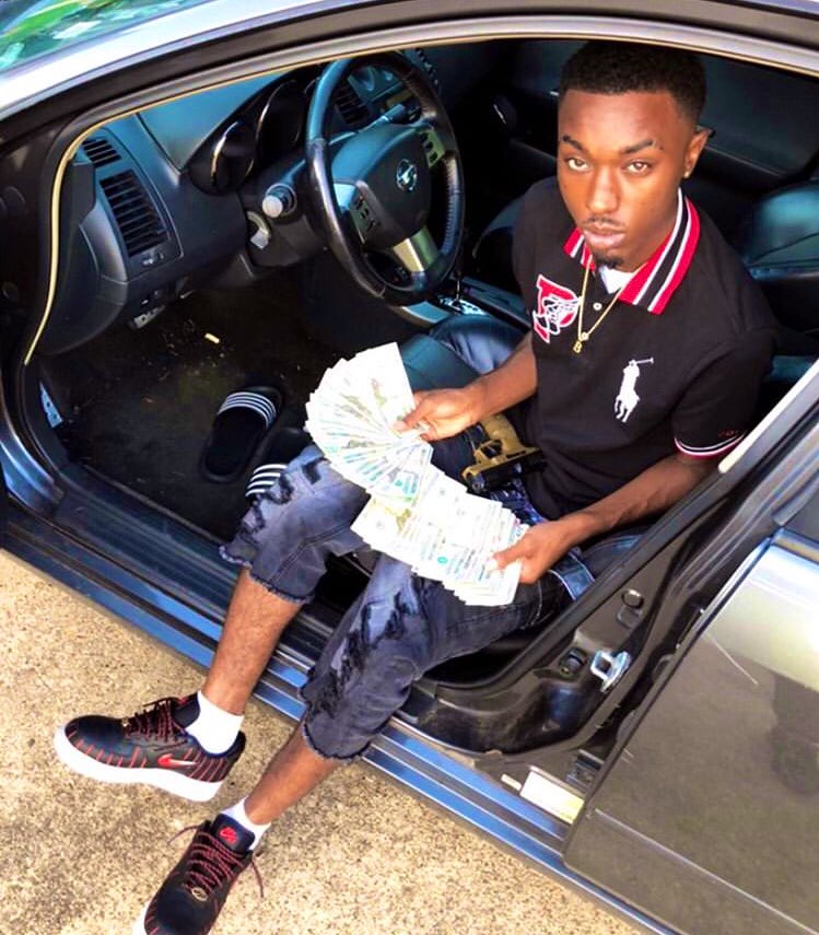 booglizzy23_'s tweet photo. https://t.co/nl616uD3S4