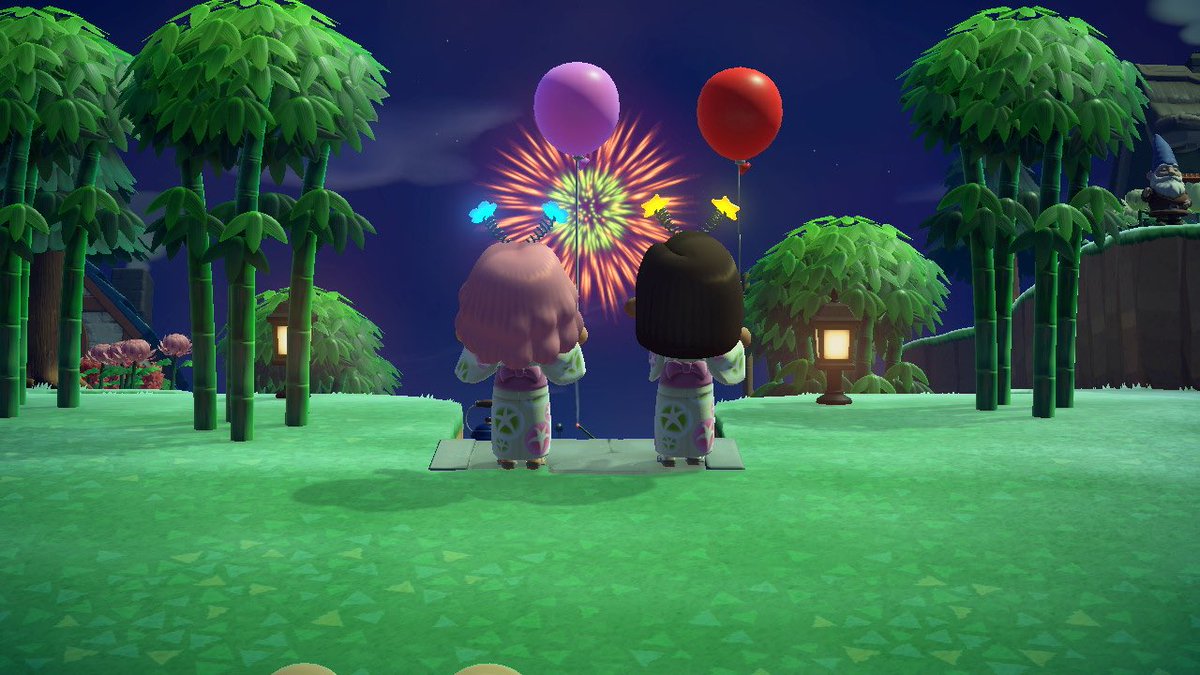 mapleluvr's tweet photo. had a fireworks date 💞✨🤍 https://t.co/miBRam0LZw
