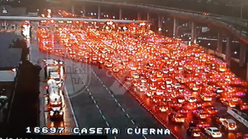 ChumelTorres's tweet photo. ¿Y tú crees que a México le vale verga la cuarentena? https://t.co/phCNuy0csg