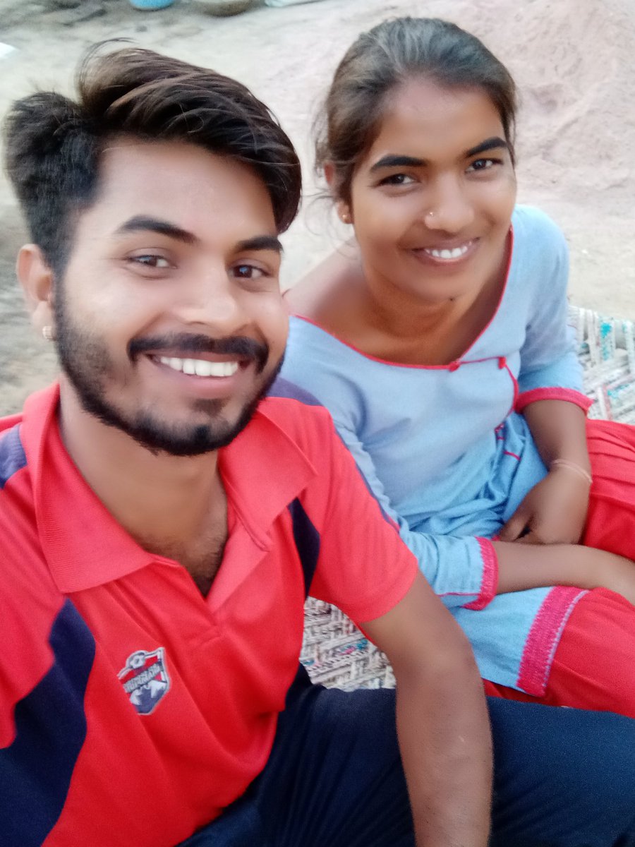 Manojkumargujr3's tweet image. रक्षाबंधन के इस पावन पर्व पर बहन और भाई के रिश्तों में प्रेम तथा आदरभाव और बढ़े । दोनो सदैव एक दूसरे का सम्मान और रक्षा करें ।
रक्षाबंधन की हार्दिक शुभकामनाएं!