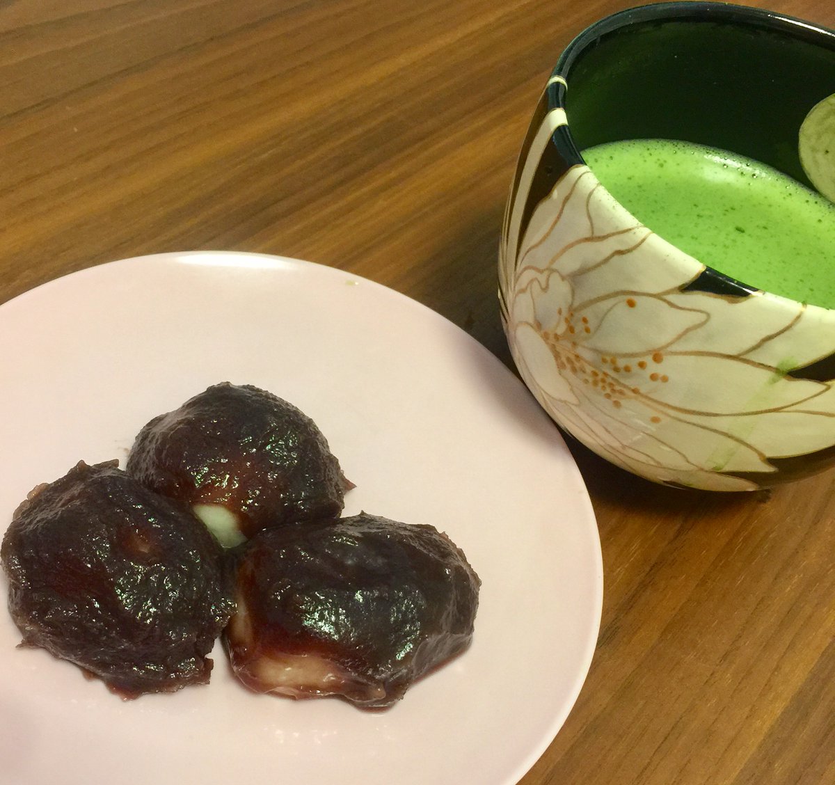ホイップ太郎 21年ver 赤福風あんころ餅です 豆腐と同量の白玉粉を捏ねて茹でた白玉を こしあんで包むだけ 茹でたての白玉で作るとまた格別ですよ 赤福 食べたい おやつ 抹茶 レシピ 雑レシピ ホイップ太郎 21年ver 赤福風あんころ餅です 豆腐と同量の白玉粉を捏ねて茹でた白玉を こしあんで包むだけ 茹でたての白玉で作るとまた格別ですよ 赤福 食べたい おやつ 抹茶 レシピ 雑レシピ