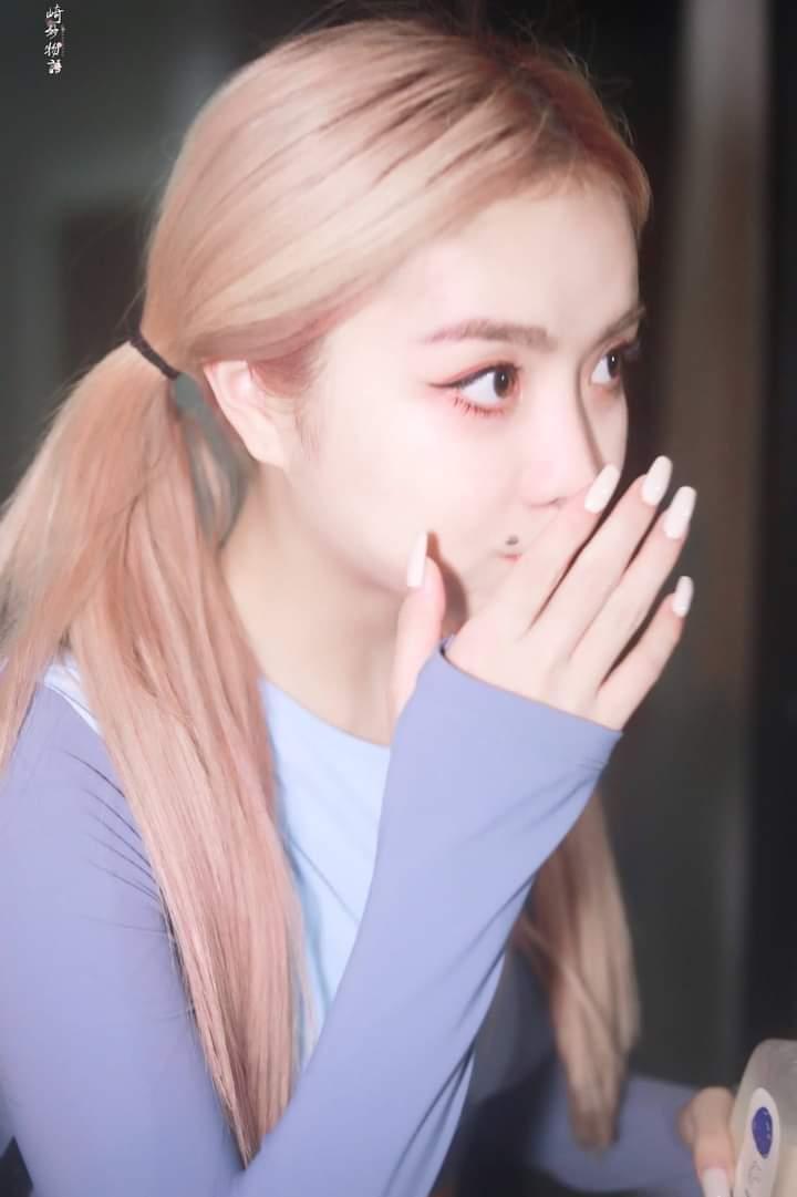 _ballerinamina_'s tweet photo. blonde anqi hits diffrently wahhhhh

#the9anqi https://t.co/e8YxcFzoeU