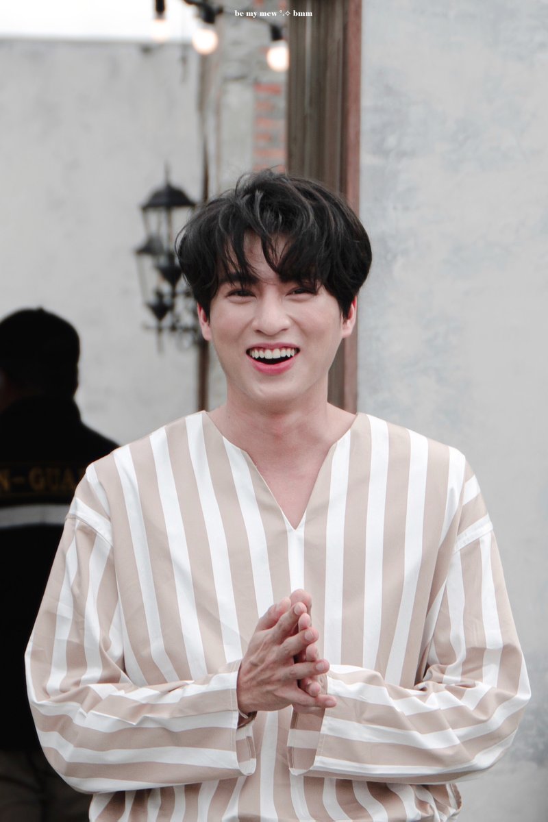 — °˖✧

have a cute day 🌻✨

#GulfKanawut
#ลูกบอลของคุณบิ๊กกลัฟ