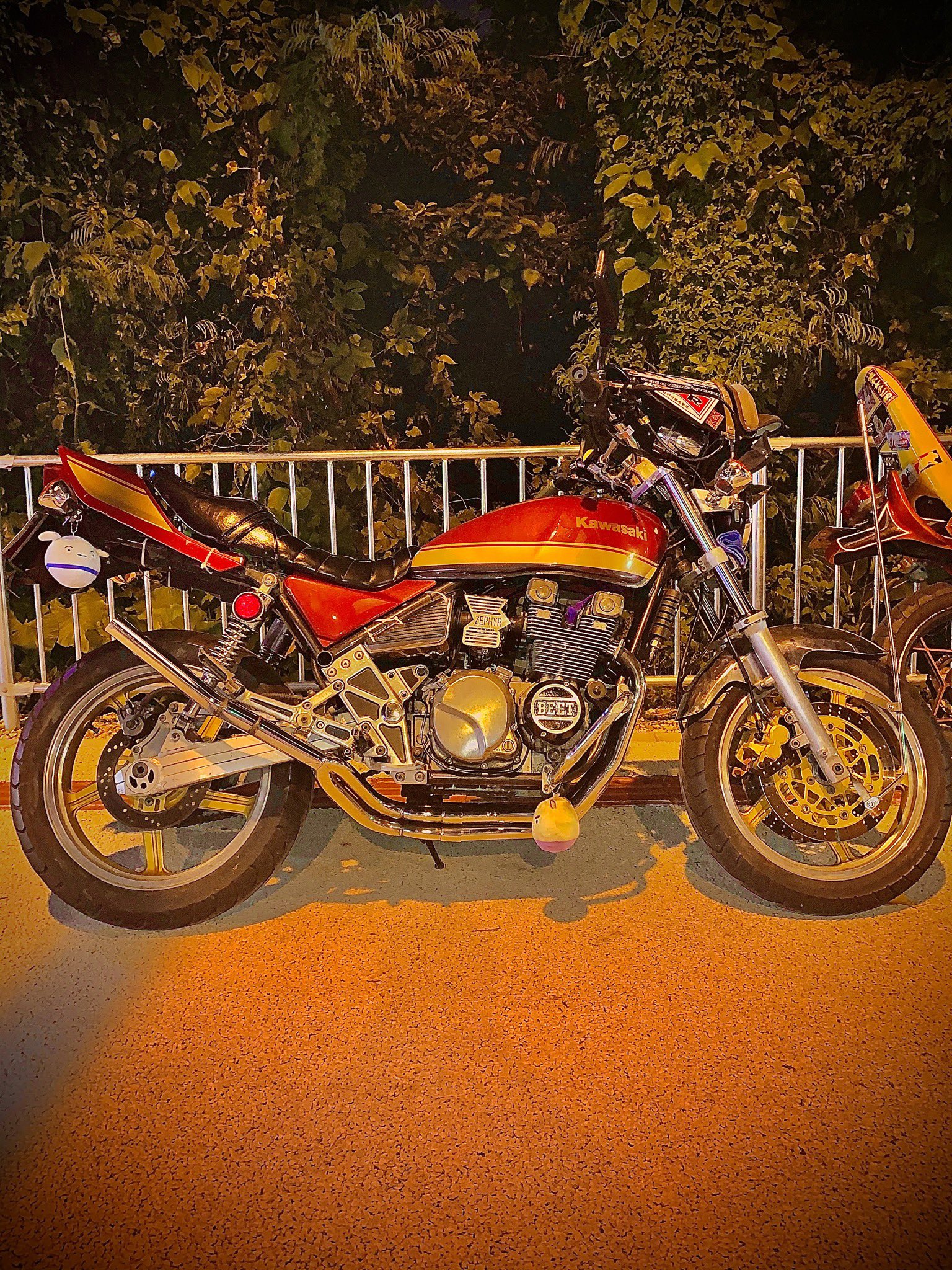 K*S様 KAWASAKI ゼファー400用　ワインレッド バイクタンク K*S様 KAWASAKI ゼファー400用 ワインレッド バイクタンク