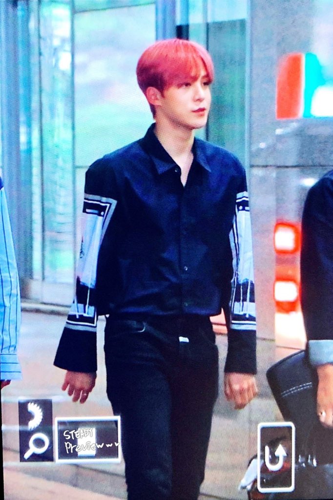 STEADY_323's tweet photo. 200803 윤호머리 이뿌당🍑🍑
#ATEEZ #에이티즈 #정윤호 #윤호 #YUNHO https://t.co/8U4pIXYyZg