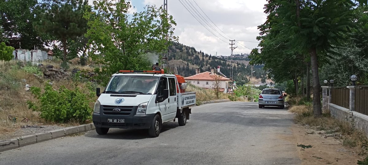 altindagbel's tweet photo. Mahalle mahalle, 
sokak sokak
ilaçlama çalışması gerçekleştiriyoruz👷‍♂️ https://t.co/TG2K50SbKb