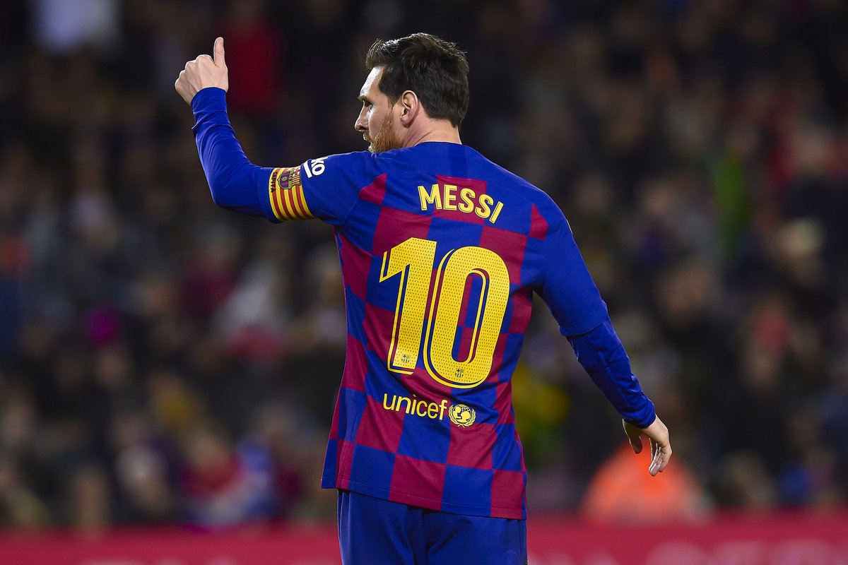 ChezaCash's tweet photo. 🇪🇺 Who are you most looking forward to seeing when the Champions League returns this week ?

🔁 Cristiano Ronaldo
❤️ Lionel Messi

#ChezaCash #ChampionsLeague https://t.co/zXzfiI2xJI