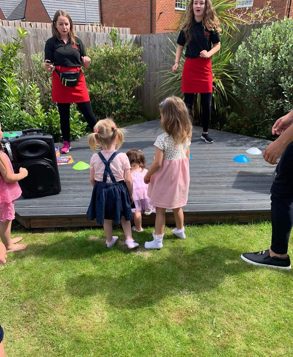 upartypeople's tweet photo. Super amazing feeling to be back at work. Thank you for your support.
Safe, social distancing, outdoor parties available.
#firstbirthday #dancer #dance #danceactivities #outdoor #Warrington https://t.co/SSP6esGK62