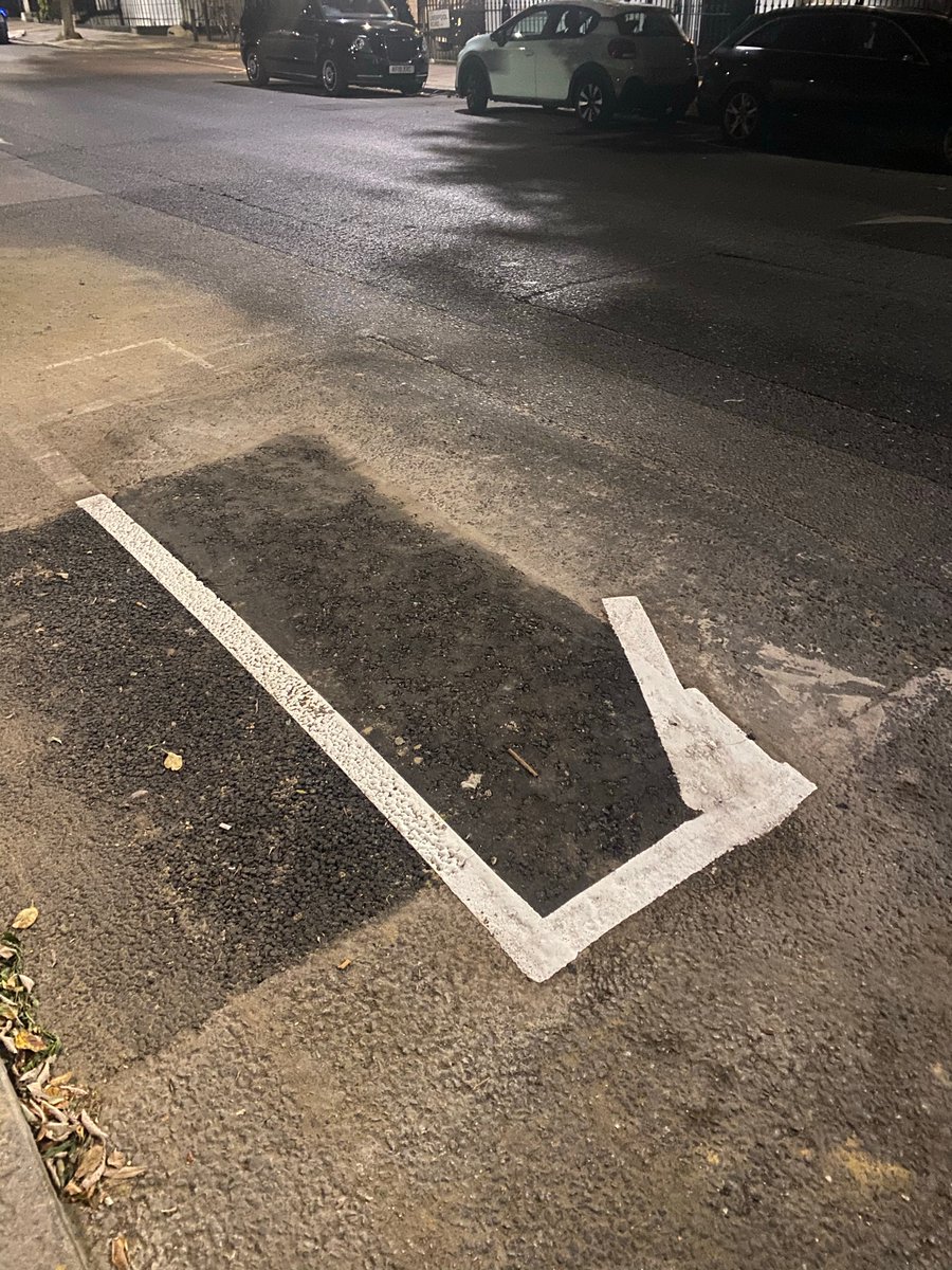 josephkazUK's tweet image. How much do you have to hate your job to do this? Zero pride but oh so common. @RantyHighwayman @PlanningShit #shitshow #cba #workfail #fail