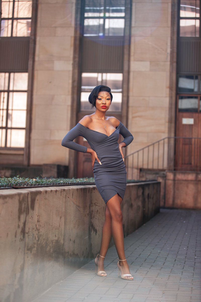 Khosinkosi's tweet photo. ⚠️ #ModelAtWork.
@kgothiiman
#KhosiNkosi https://t.co/La0G0aa2dW
