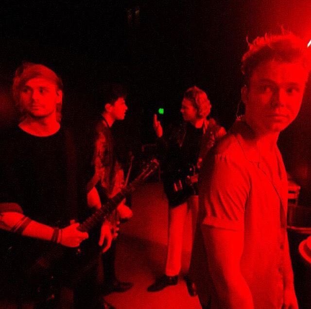 and finally, red with his bandmates  i hope you enjoyed this thread, stream CALM and remember to vote!  #MTVHottest 5SOS