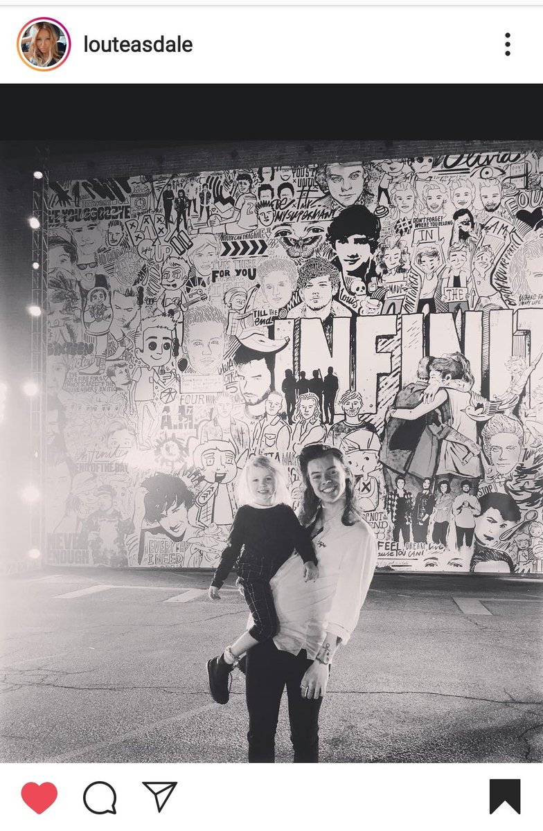 iaiaellsworth's tweet image. Ricordiamoci solo che questa foto esiste
#ONEDIRECTION
#infinitymv
#infinity
#10YearsOf1D
#10yearsOfOnedirection