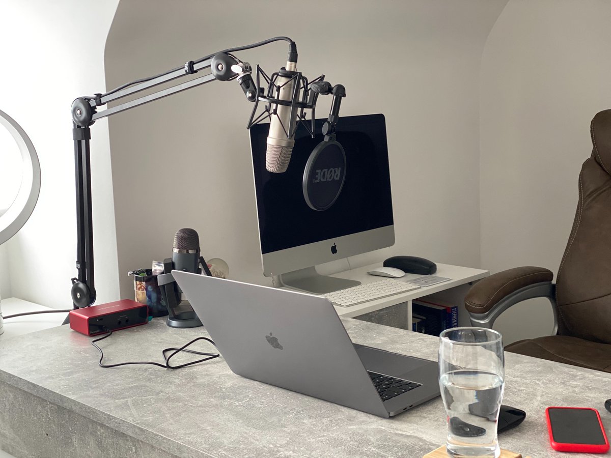 thehappyclubinc's tweet photo. Getting ready to record the next #podcast - #letspreadlove #love 😊 https://t.co/bOj3E6vCru