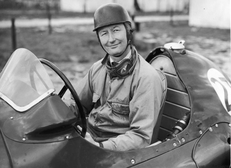 Day 13| Peter Whitehead 12 November 1914–21 September 1958He obtained 1 F1 podium in his careerHe won the 24 Heures du Mans in 1951In the crash that killed him, he and Graham (his half brother) were competing together.Graham escaped but Peter was killed instantly. #F1