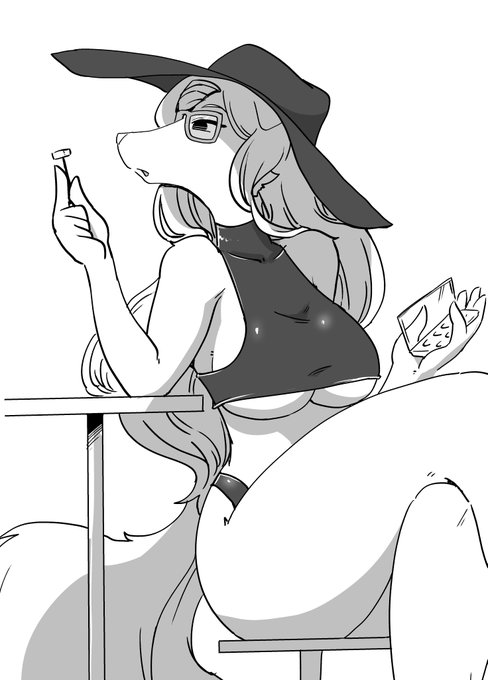 #ちょっとセクシーなケモノの絵
セレブと小さく四角い餅 
