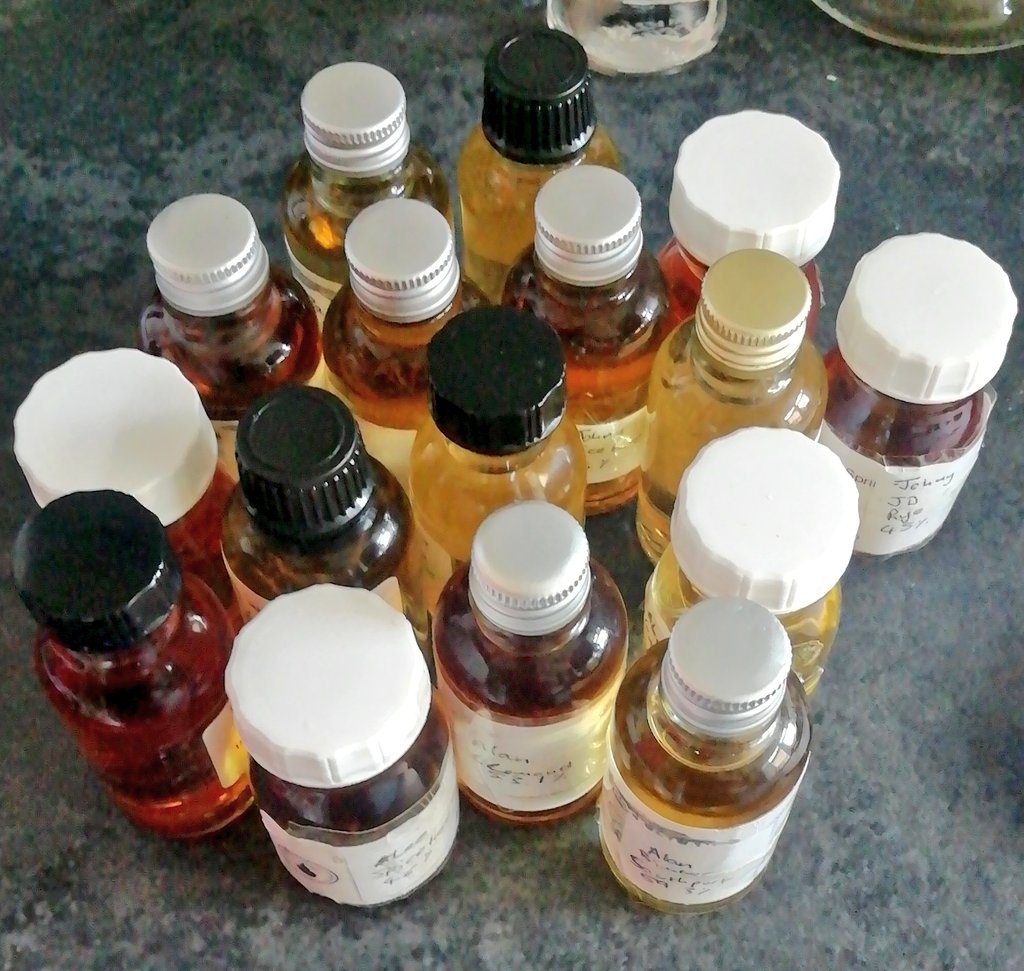 DramofWar's tweet photo. Some more #DramSwaps ready to go out to fellow #CertifiedOriginals today, looking forward to sharing these with the group #whisky #SharingIsCaring https://t.co/31D9jXMJCf