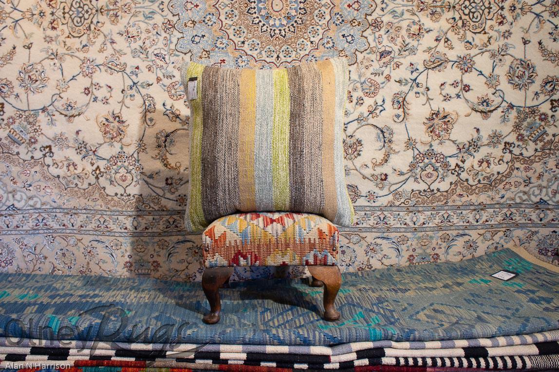 OlneyRugShop's tweet image. Hand Made Mazar Kilim Cushion from Afghanistan. Width: 50cm x Length: 50cm. 
Only £49 olneyrugs.co.uk/shop/kilim-cus…
 A wonderful range of #HandMade #Oriental and #Contemporary Rugs, #Kilims and #Footstools at olneyrugs.co.uk