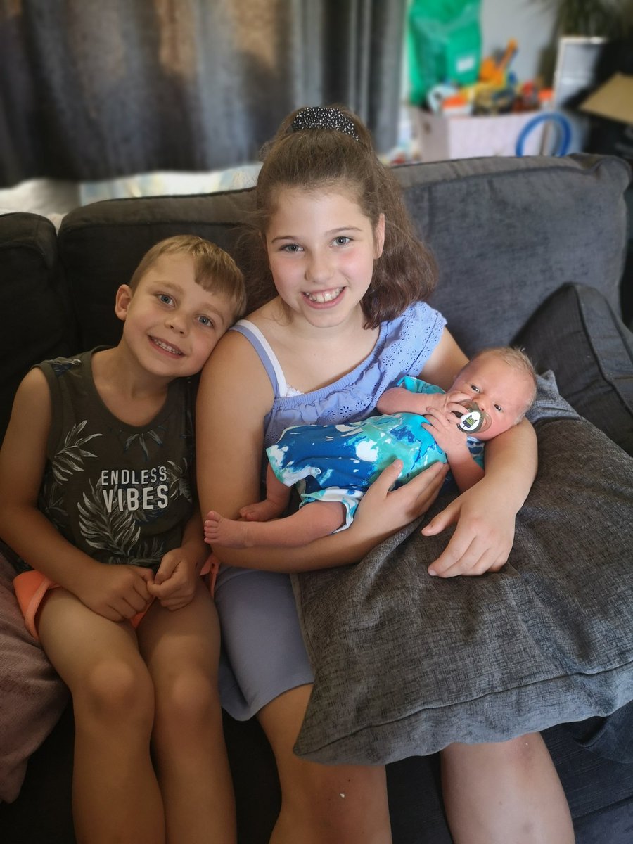 lindseydurow's tweet photo. @ManselLearning @FSMansel
Eli and Isabelle wanted to share the news with you... Their baby brother... Born 27-07   7lb6oz 
Ruari (pronounced Rory) ☺️ https://t.co/ARcve3du6j