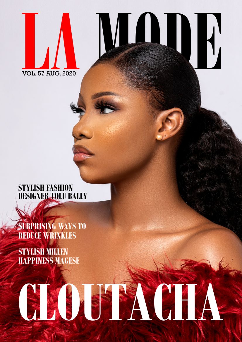 Symply_Tacha's tweet photo. LA MODE Baby🤍
  TITANS General🔱🔱
 Thank you🙏@LAMODEMAGAZINE2
•
•
#HouseOfTacha
#TachaTitansGraduation https://t.co/BpDAFFWhBp