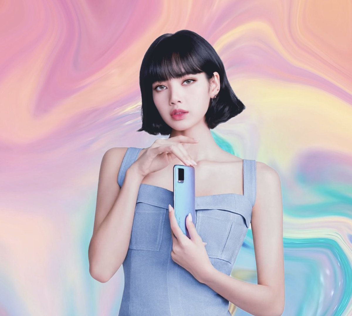 bpbillboard's tweet photo. .#LISAforVivoS7 has surpassed over 200,000 tweets &amp; is trending at #1 WW!

@BLACKPINK https://t.co/6uWVTq3iFc