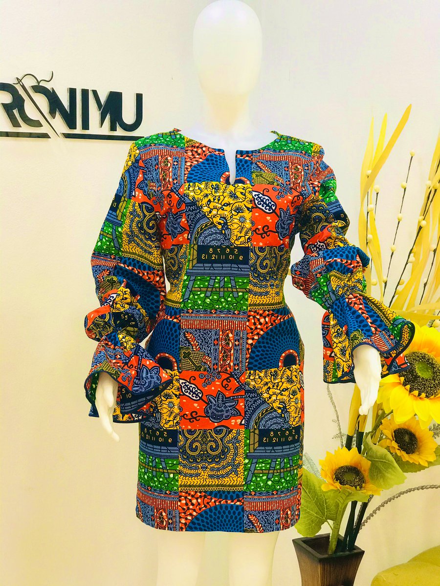 ✨Essence dress✨ Made from 100% Ankara cotton Sizes 6-16 N9000 only Above knee length with side pockets Every girl’s Favorite 😍😍 Send a Dm or W/A 09035159169