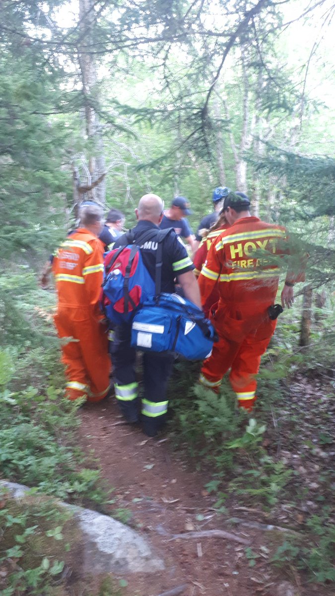 WelsfordVFD's tweet photo. Huge display of teamwork, professionalism, technical expertise, care and compassion was demonstrated yesterday afternoon in a 5 hr effort to extract an injured hiker from the base of the Bald Mountain Welsford adventure trail. Expended all rope rescue cache equip. #mutualaidworks https://t.co/a2KuBE9vPg