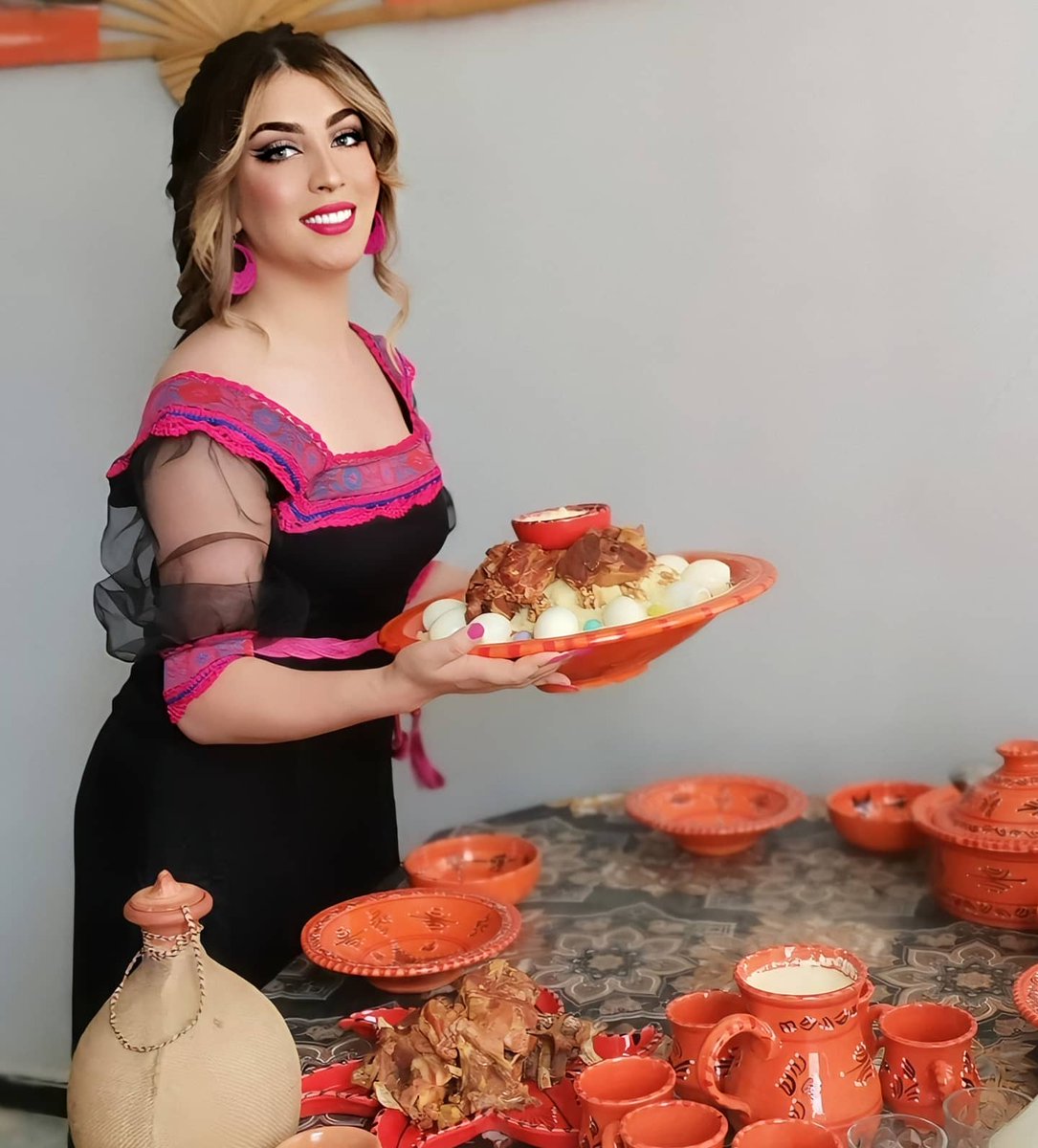 SuhilaBnLachhab's tweet photo. #سهيلة_بن_لشهب
#souhilabenlachhab
#البس_جزائري_في_العيد https://t.co/pRROAPu5zq