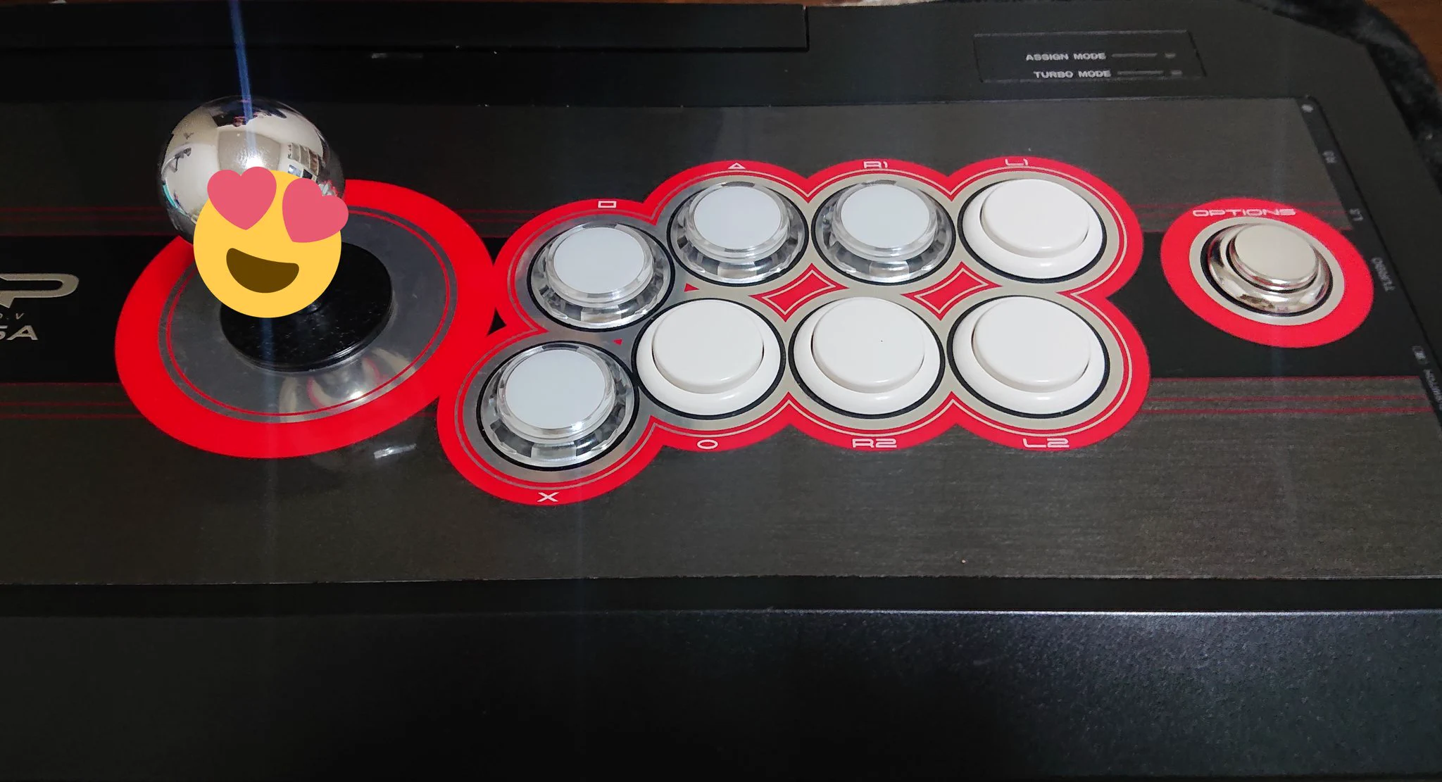 @PlayStation_jp @GUILTYGEAR_PR つまり、儂が愛用してるアーケードスティックでも、例えばPS5版GUILTY GEAR-STRIVE-が遊べるということですか…？ 