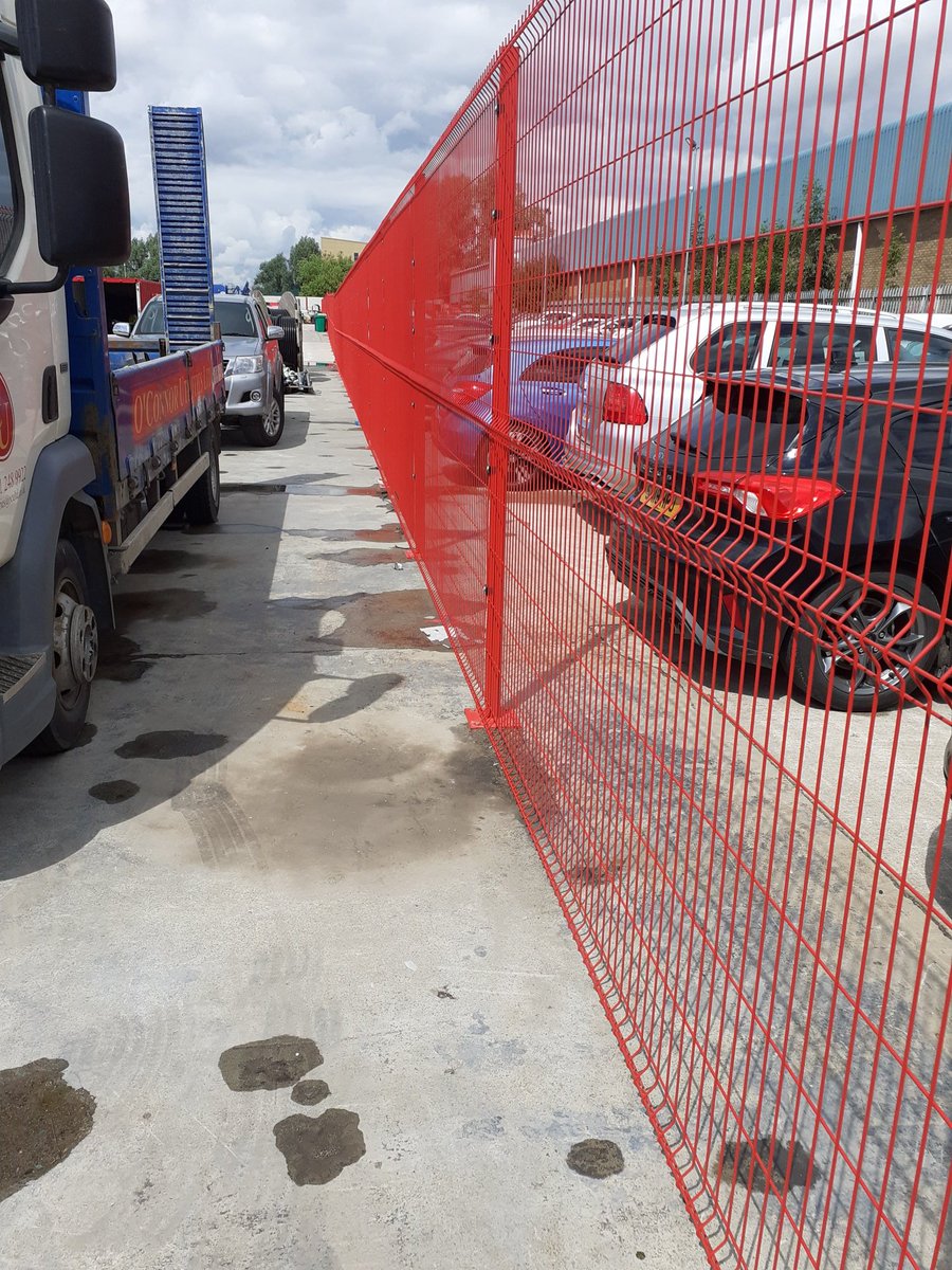 StrikeFencing's tweet photo. We installed this boundary fencing for O'Connor Utilities to create a boundary between the staff car park and the yard.

The fencing and gates were powder coated in fire engine red to match much of O'Connor's livery.
#manchester #metal #metalwork #security #boundaryfence #red https://t.co/ApwS1ymxFK