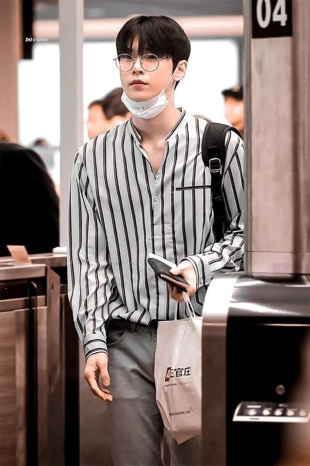 doyoung airport fashion style ; a thread.