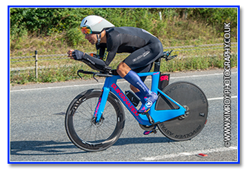 REPORT: CC Breckland 12-hour (B12/3, Attleborough, Norfolk):

Joe Skipper set a new 12-hour record on his way to victory in the CC Breckland event in Norfolk on Sunday.

cyclingtimetrials.org.uk/race-report/19…