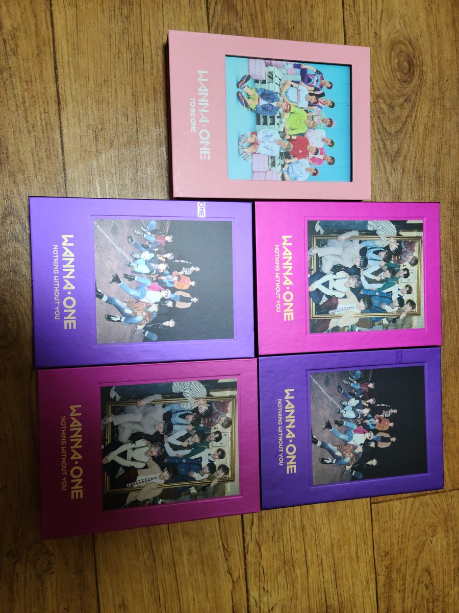 Le55893483's tweet photo. 아이돌 앨범양도합니다
한국어 앨범 개당0.5 미개봉앨검0.6
일본앨범1.0
#방탄앨범 #엑소앨범 #아스트로앨범 #엔시티앨범 #비투비앨범 #워너원앨범 #뉴이스트앨범 #셉구앨범 https://t.co/pqBjIB7QBq