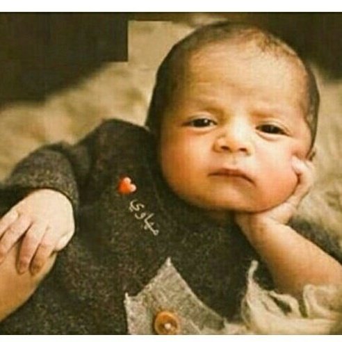 Davidson_Stone_'s tweet photo. Yakubu carry ein girlfriend number give ein friend sey make he check if ein girlfriend no dey cheat on her😑 now Yakubu friend dey come marry ein girlfriend 🤣🤣🤣 Yakubu wanna commit suicide 😂😂😂😂 pls pray for Yakubu https://t.co/bVBDEXiiWP