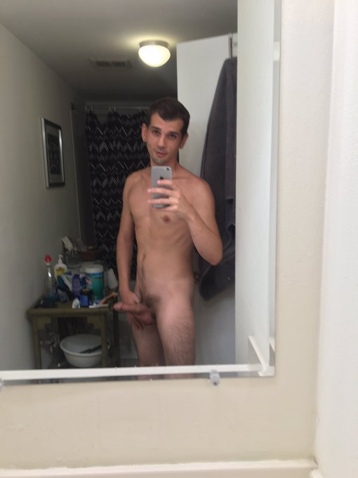 New vid coming to my onlyfans this afternoon. https://t.co/W0jm5OzFAS