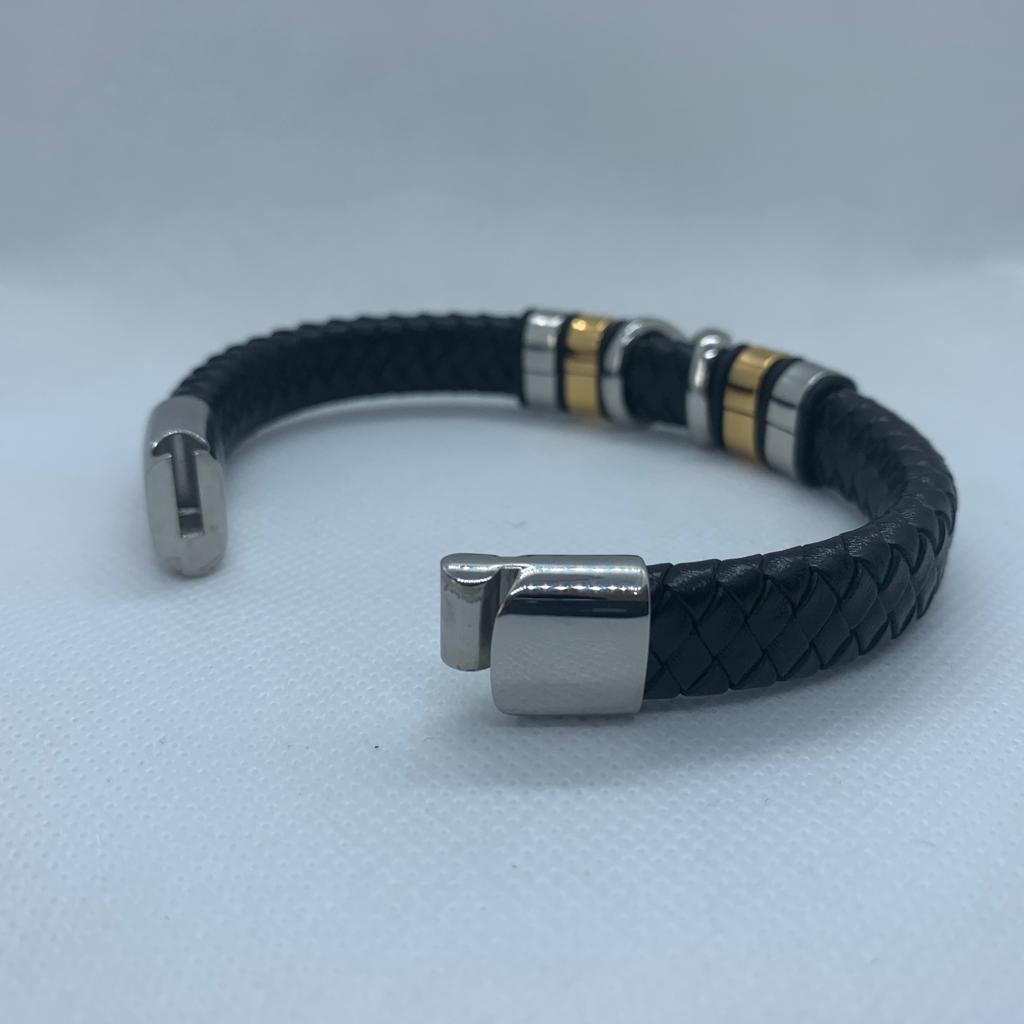 fashiontemplegh's tweet photo. Braided leather bracelets for men
Clasp: Magnetic slide lock
💰100cedis
🙏🙏🙏PLEASE RETWEET🙏🙏🙏

🛵Free delivery within Accra
☎️0248977803
📲WhatsApp link: https://t.co/FoShORDZBi

yakubu erica rawlings bbnaijalockdown kiddrica https://t.co/mjiFOgMS1b