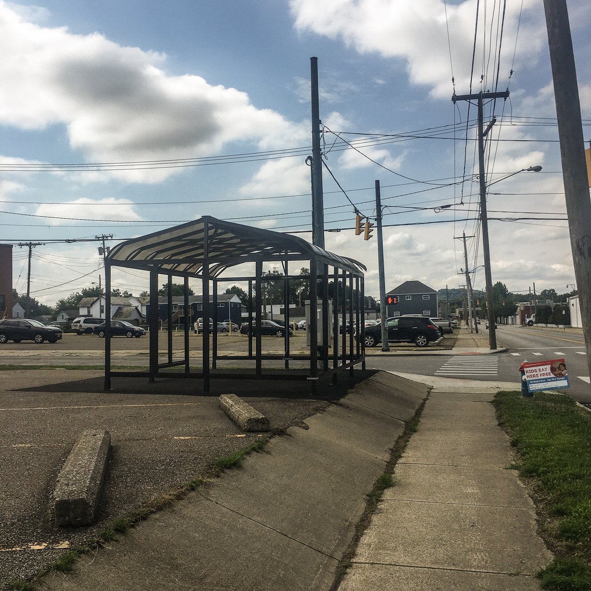 ConnexionWest's tweet photo. With assistance from the City of Lancaster, we were able to acquire a bus stop! Thanks to everyone who helped set it up this week on the corner of 6th and Pierce Ave!!

#nonprofit #bus #city #lancasterohio #organization #community #transportation #lovinlancaster https://t.co/jXD6ACxwsu