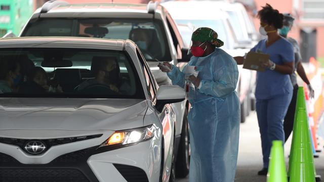 thehill's tweet photo. JUST IN: US reports smallest daily coronavirus cases increase in almost four weeks https://t.co/rBOc3LVXY4 https://t.co/pfWSzCPov8