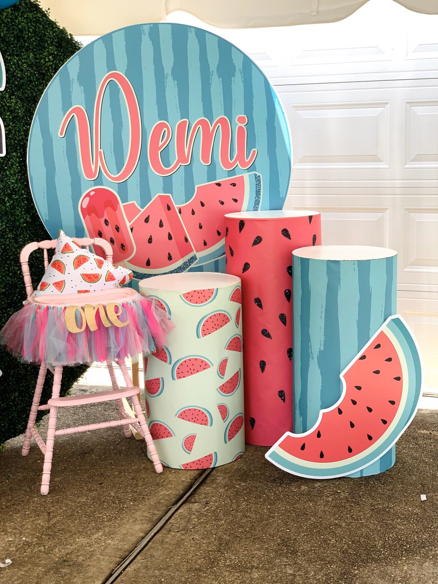 LRiliece_Events's tweet photo. Demi is ONE in a Melon!! We loved creating this pink, green and turquoise #oneinamelon yard set up for Demi’s first birthday! 
Contact us today about your upcoming celebration! 
#oneinamelon #firstbirthdayparty #firstbirthdayideas #partyinspo #partyideas #yardparty #eventstylist https://t.co/Iu6s2k9E7I