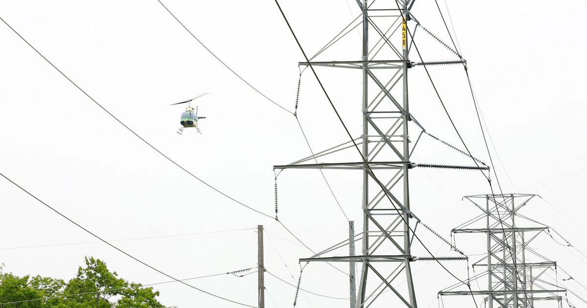 We'll be inspecting our transmission lines by helicopter in Michigan, Iowa, Minnesota, Illinois and Missouri between Aug 4 and Sept 11. If you see low-flying helicopters near transmission lines, we're checking them to make sure they are clear and safe.